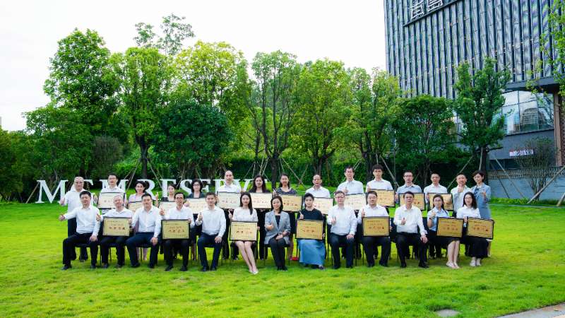 william威廉亚洲官方电气获评普洱市 “双强” 企业称号！